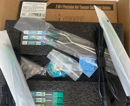 YIHUA982D-II 210+245 паяльная станция  ESD